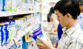 Giá sữa bán lẻ không vượt quá 15% bán buôn