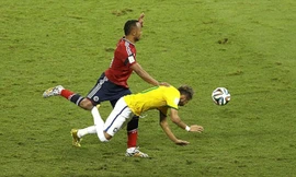 ĐỒ HỌA: Neymar đã dính chấn thương như thế nào?