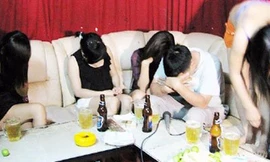 Múa thoát y tại vũ trường, nhà hàng phạt tới 60 triệu đồng