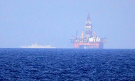 Giàn khoan Hải Dương 981 của Trung Quốc đặt trái phép trên vùng biển của Việt Nam.