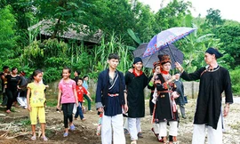 Đám cưới 3 ngày của ông Tây với cô vợ trẻ người Dao