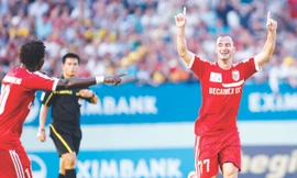 Các cầu thủ Bình Dương sẵn sàng đánh chiếm ngôi đầu từ tay Hà Nội T&T. ảnh: VSI