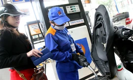 Lần thứ 3 giảm giá xăng.
