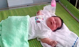 Mẹ 102 kg sinh con nặng 6,5 kg ở Quảng Nam