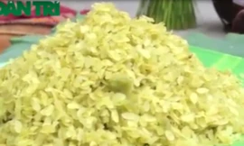 Rùng mình công nghệ nhuộm cốm xanh bằng “chất lạ“