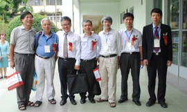 GS Ngô Bảo Châu và một số thầy từng dạy hoặc dẫn đội tuyển Việt Nam dự thi Olympic toán quốc tế