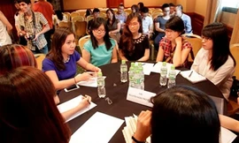 Bi hài chuyện sinh viên làm “sếp”