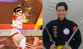 Làm duyên với đao kiếm