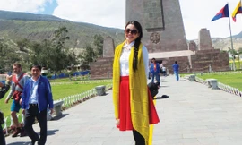 Ý nhị Á Đông trên đường Xích đạo. Ảnh: LXS