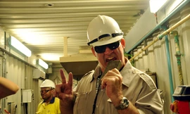 Hàng tấn vàng ròng bị đào bán ra nước ngoài