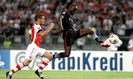 Arsenal 'thoát chết' trên đất Thổ Nhĩ Kỳ