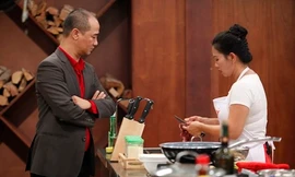 Nữ đầu bếp lên tiếng về chuyện chặt đầu Baba trên TV