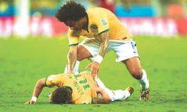 Brasil sẽ không còn ngôi sao lớn nhất trong đội hình ở những trận còn lại sau chấn thương lưng tai hại. Ảnh: Getty Images