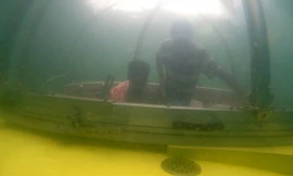 Thử nghiệm tàu lặn biển do Việt Nam sản xuất