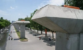 Dự án đường sắt Cát Linh - Hà Đông đang được thi công (đoạn trên đường Nguyễn Trãi - Thanh Xuân - Hà Nội). Ảnh: Lê Việt 