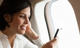 Có thể sử dụng điện thoại trên máy bay