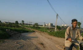  Khu đô thị mới Bắc An Khánh (Hà Nội) hình thành không theo nhu cầu người sử dụng, nay vẫn là bãi đất hoang. Ảnh: L.H.V