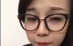 Hotgirl 'dìm hàng' bà Tưng