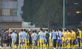 HLV Philippe Troussier loại 11 cầu thủ trước ngày U23 Việt Nam sang Qatar 