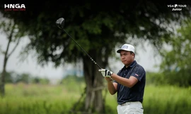 Hai golfer đạt điểm âm ở chặng 5 VGA Junior Tour