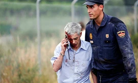 Lái tàu nói chuyện điện thoại khiến tàu trật bánh