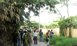 Xác của chị Nhị bị vứt tại mương nước ven đường sau 2 ngày mới được tìm thấy trong tình trạng đang phân hủy