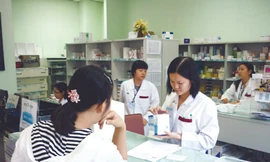 Sính ngoại đẩy giá thuốc tăng cao