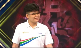 Nam sinh trường Ams trổ tài hát tiếng Nga, xuất sắc giành vòng nguyệt quế Olympia