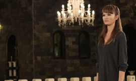 ‘Gái quê’ Lê Thị Phương bị loại vì vẫn quá lố