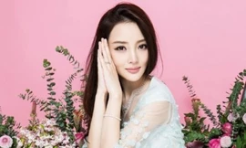 ‘Gái một con’ Lý Tiểu Lộ khoe vẻ đẹp không tỳ vết