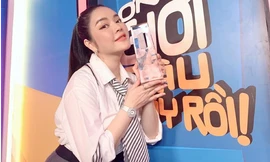 Sao Việt 24H: Lý Nhã Kỳ thắng “Ơn giời cậu đây rồi”, Hà Tăng khoe nhan sắc “hack” tuổi