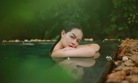 Phạm Quỳnh Anh nối tiếp loạt hit “Tình Yêu Cao Thượng” với lá thư gửi người đến sau