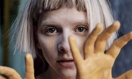 Giọng ca thì thầm trong “Frozen 2” ra mắt MV cho bài hát nhạc phim “The Secret Garden“