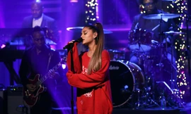 Đạt nhiều thành tích khủng, Ariana Grande được phong tặng danh hiệu “kỷ lục gia Billboard“