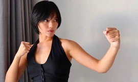 “Cô em trendy” Khánh Linh hóa thân thành nữ tướng chinh phục Trương Ngọc Ánh