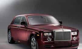 'Vứt' Rolls Royce Phantom rồng vì... chỗ đỗ xe