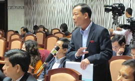 Thực hư làm công chức Hà Nội giá... 100 triệu đồng?