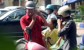 Theo dấu những kẻ chăn người