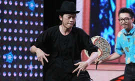 Cười 'té ghế' xem Hoài Linh đọc rap 'Chim trắng mồ côi'