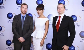 Vừa qua, siêu mẫu Hà Anh đã vinh dự trở thành công dân đại diện Việt Nam tham gia sự kiện ra mắt ứng dụng "My EU" thuộc chuỗi sự kiện đánh dấu 25 năm quan hệ ngoại giao giữa Việt Nam và Liên minh Châu Âu EU.