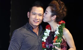 Jennifer Phạm hôn chồng say đắm sau chung kết Cặp đôi hoàn hảo