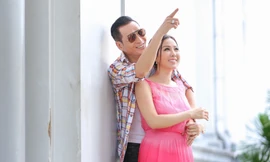 Nguyễn Hưng ôm eo tình tứ hoa hậu Thu Hoài