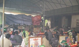 Ở Nghệ An xuất hiện nhiều người tự xưng là nhà ngoại cảm có khả năng tìm mộ liệt sĩ Ảnh: Phan Sáng