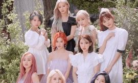 TWICE “thôi miên” fan, khoe vũ đạo khó nhằn trong MV “More & More”