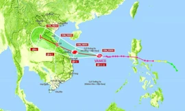 Đà Nẵng: Học sinh - sinh viên nghỉ học, người dân không ra khỏi nhà để tránh bão số 13