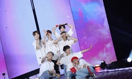Xem gì trong 2 tuần cách ly: ARMY chú ý, loạt phim về BTS sắp lên sóng JTBC!
