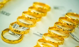 Giá vàng nhẫn bất ngờ giảm mạnh