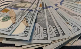 Giá USD bất ngờ tăng cao