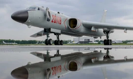 Hình ảnh vệ tinh cho thấy Trung Quốc triển khai oanh tạc cơ gần biên giới Ấn Độ