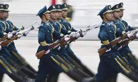 PLA hy vọng phát triển những binh sĩ có "khả năng tăng cường về mặt sinh học", quan chức tình báo hàng đầu của Mỹ nói hôm thứ Sáu.